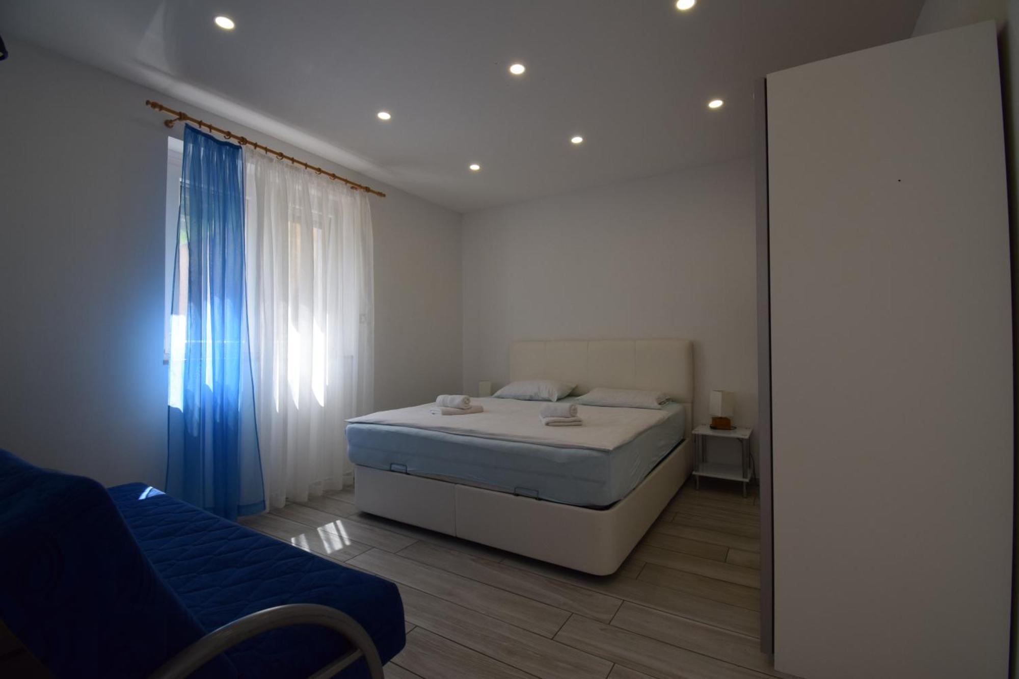 Apartments Bella Vista Lilly Portoroz Exterior photo